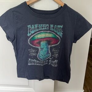 Hollister Cosmic Soul Baby Tee Size Small 💫